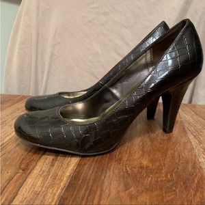 Style&Co - size 10 - brown animal print heels